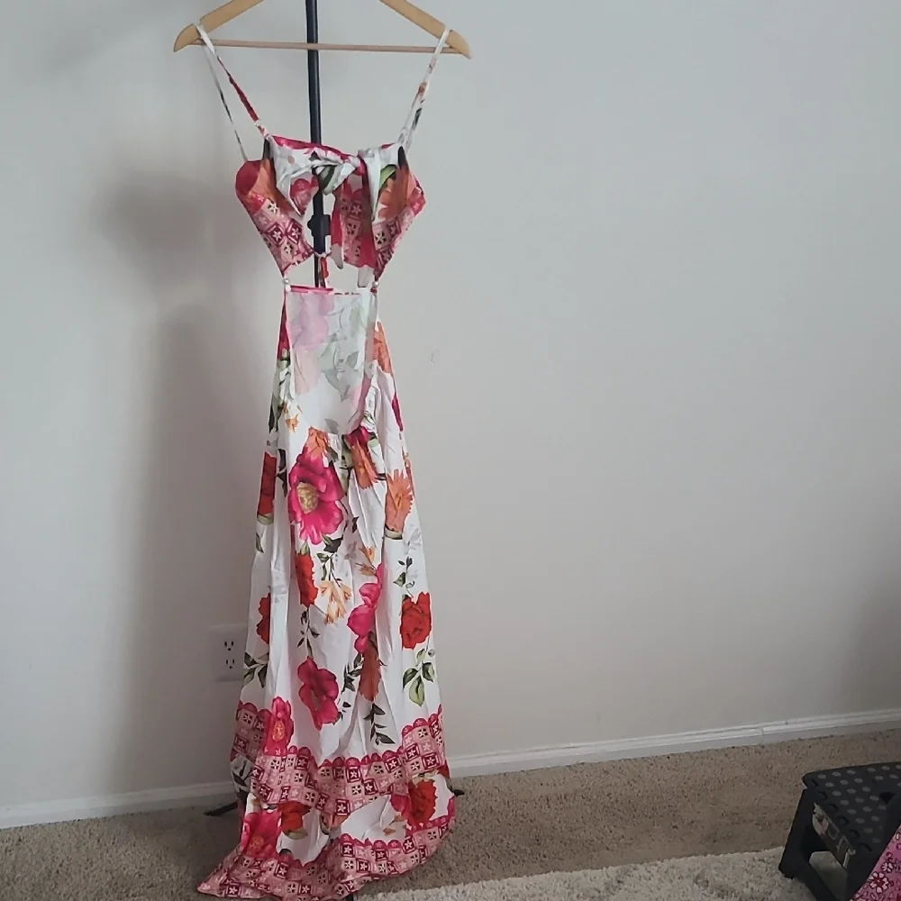 Women's Small Strappy White Floral Maxi Dress With Tie Back Strap - Picture 3 of 6
